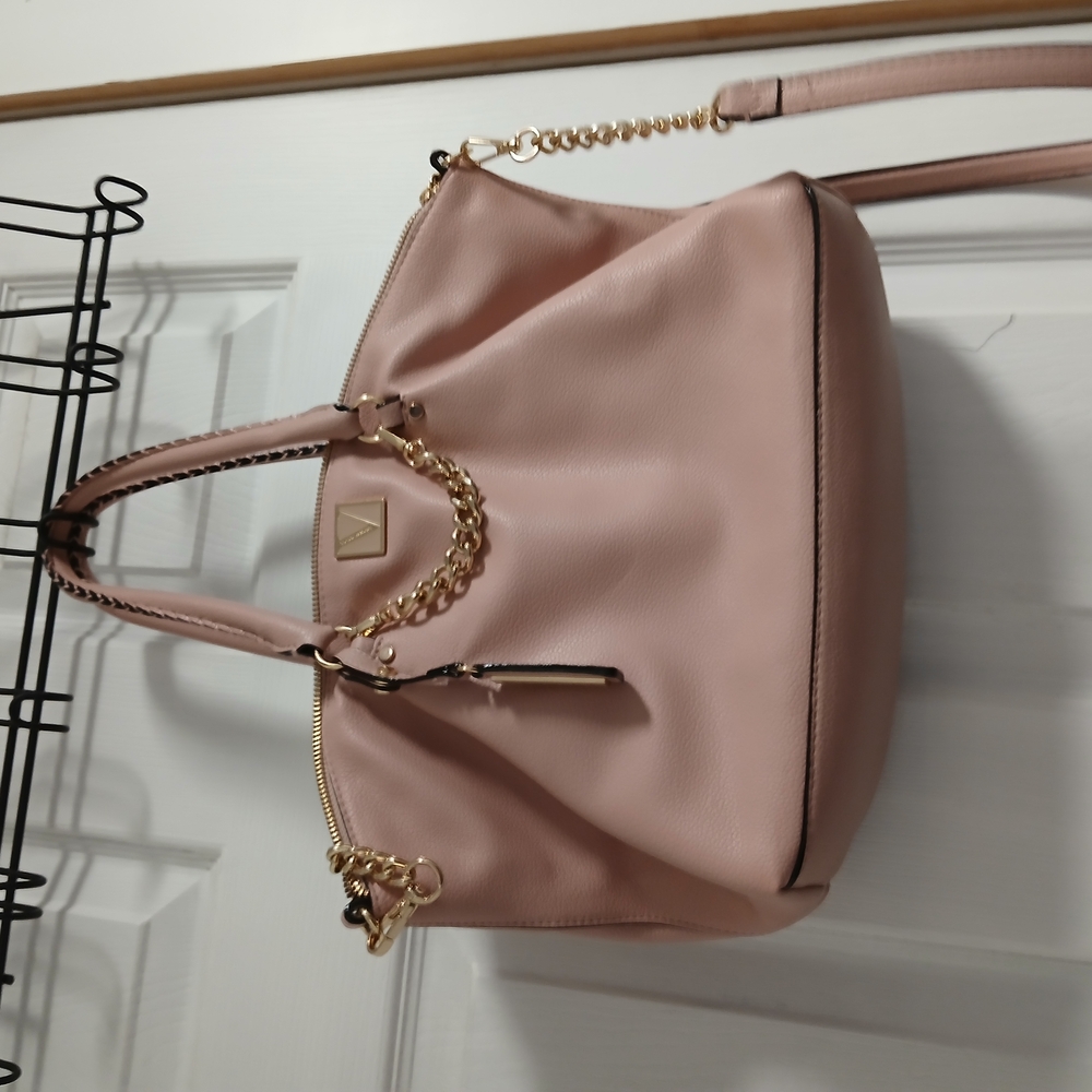 Elegant Pink Handbag with Gold Chain